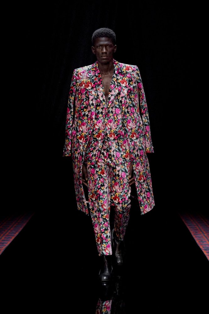 00054-lanvin-fall-22-ready-to-wear-paris-credit-brand.jpg