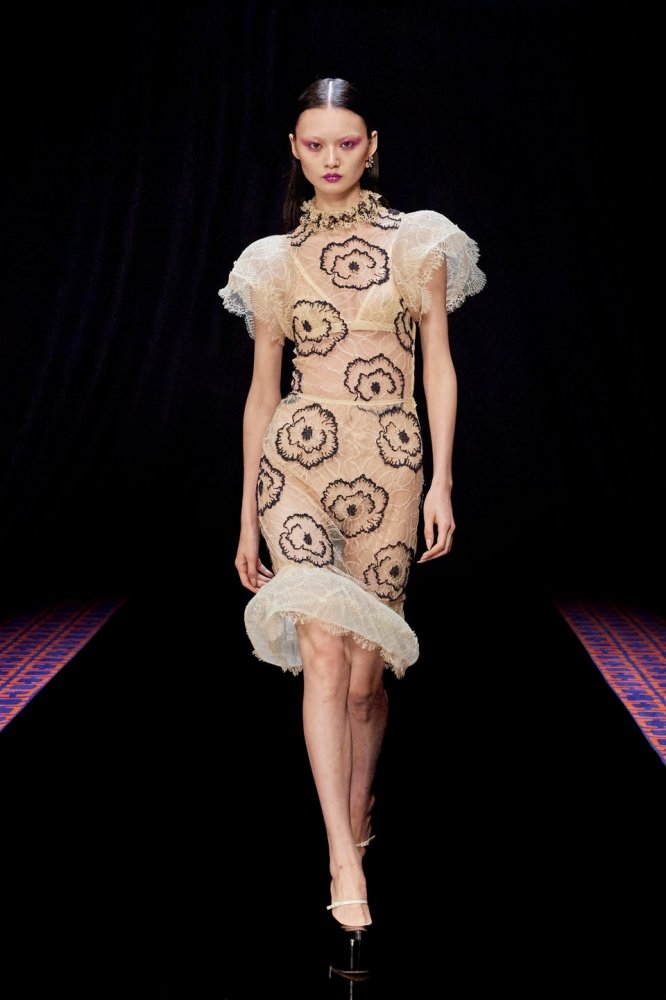 00056-lanvin-fall-22-ready-to-wear-paris-credit-brand.jpg