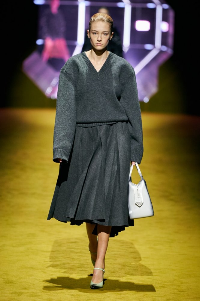 00014-prada-fall-2022-ready-to-wear-milan-credit-alessandro-lucioni-gorunway.jpg