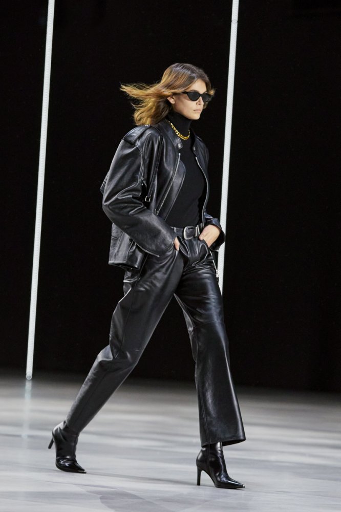 CELINE_WOMEN_WINTER22_WEB_LOOK_32_02.jpeg