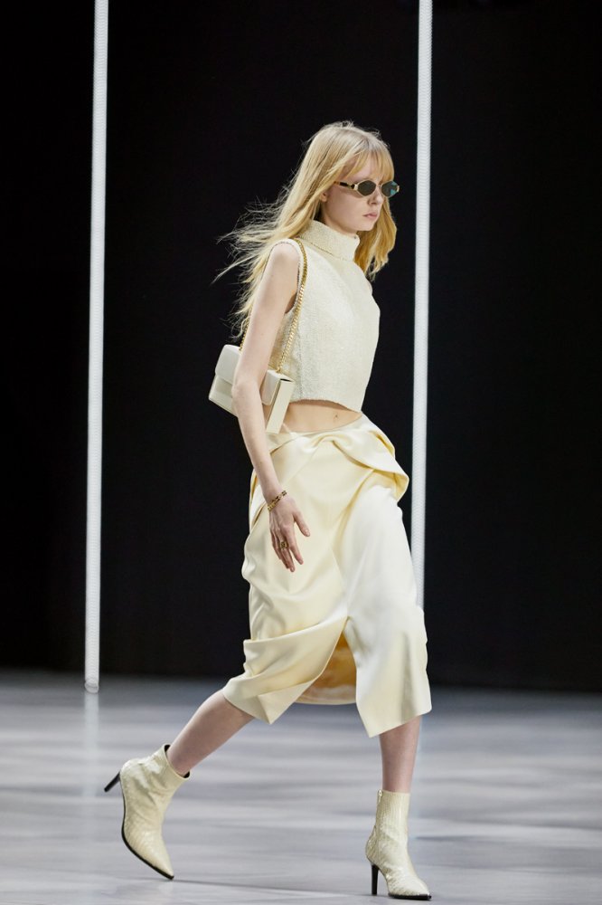 CELINE_WOMEN_WINTER22_WEB_LOOK_38_01.jpeg