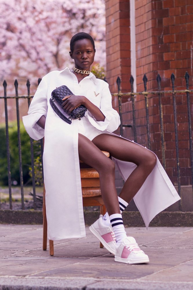 00005-valentino-pre-fall-2022-credit-brand.jpeg