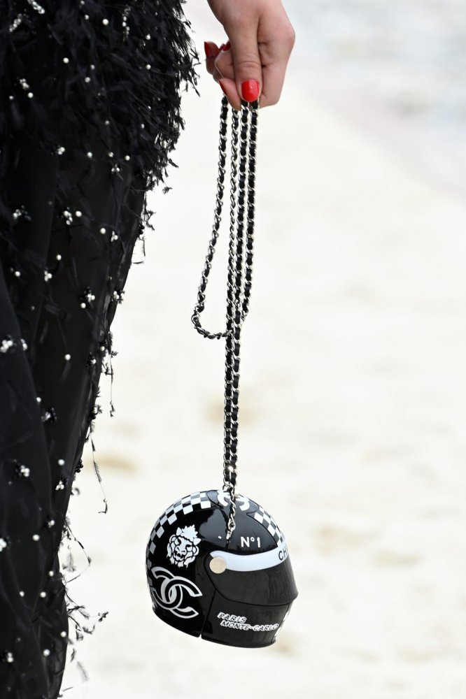 model-bag-detail-walks-the-runway-during-the-chanel-cruise-news-photo-1651762041.jpeg