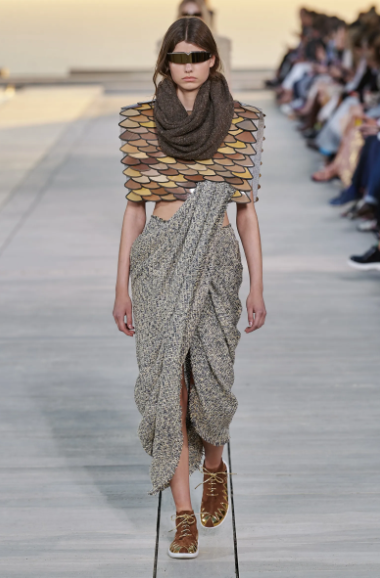 Mathilde Henning Louise Vuitton Resort 2023 1.png