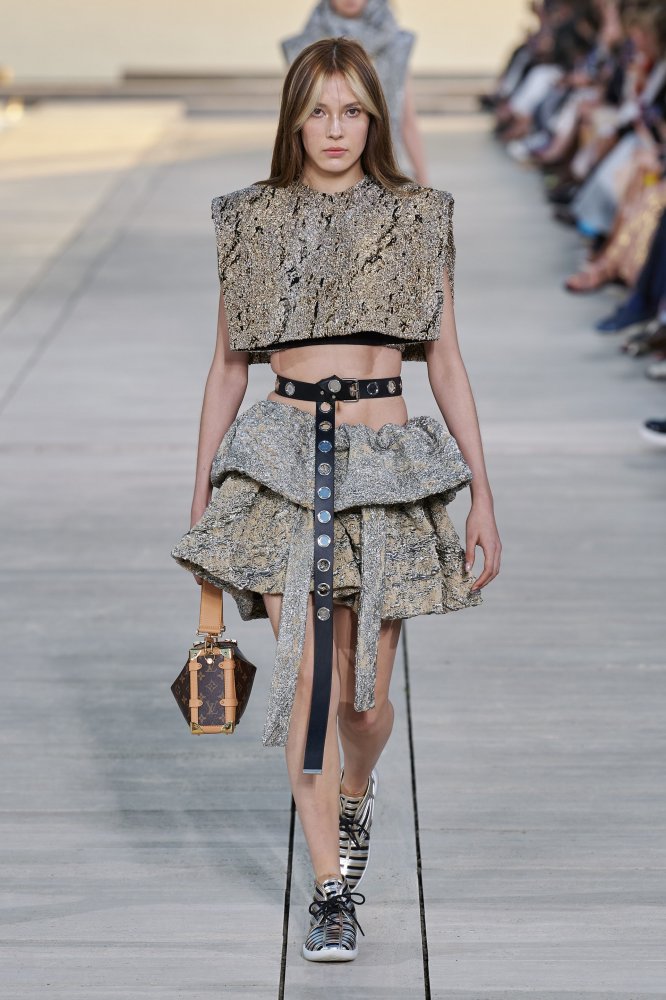 00004-louis-vuitton-resort-2023-san-diego-credit-gorunway.jpg