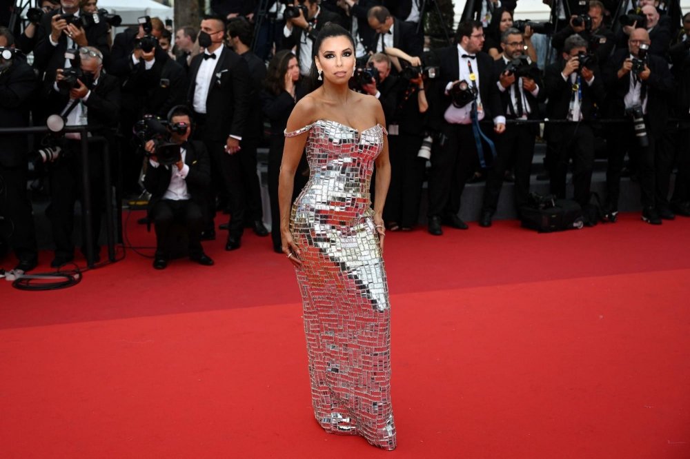 cannes 2002 red carpet eva longoria in silver dress 0.jpg