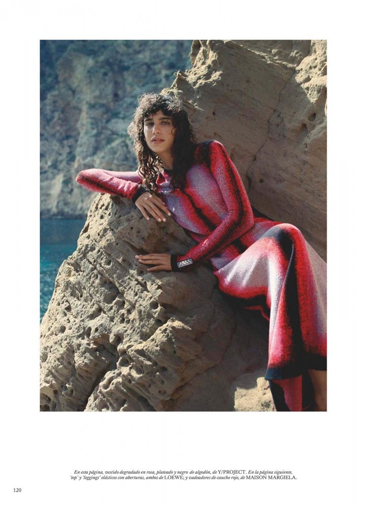 Vogue España Junio 2022-120 拷貝.jpg