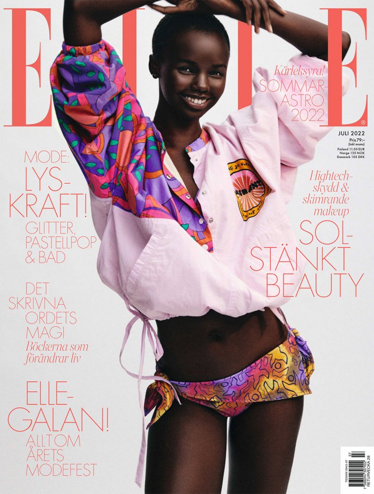 2022-07-01 Elle Sweden-1 拷貝.jpg