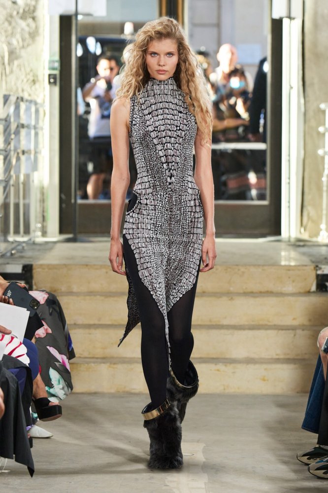 00029-alaia-spring-2023-ready-to-wear-credit-brand.jpg