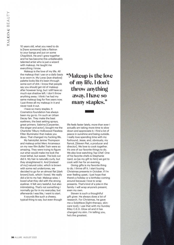 Allure_USA_-_August_2022_UserUpload_Net-34 拷貝.jpg
