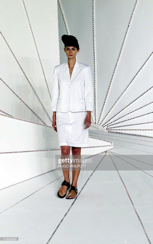 pys-s01chalayan.jpg