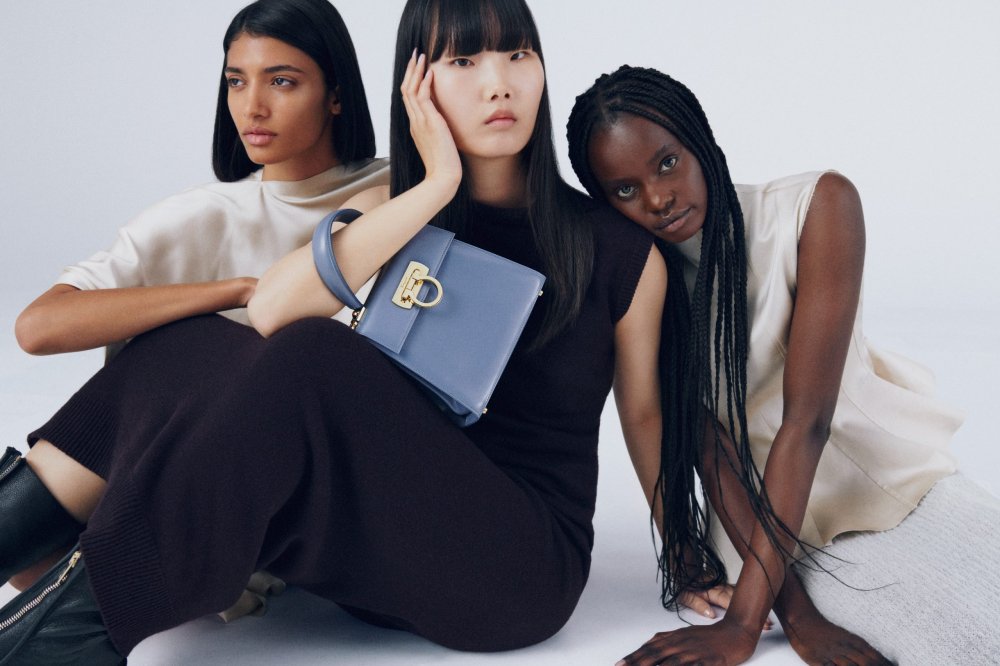 salvatore-ferragamo-top-handle-bag-ad-campaign-the-impression-007-scaled.jpg