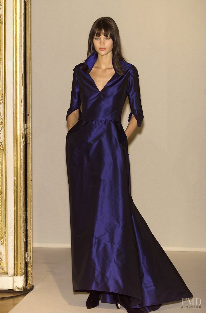 BALMAIN Fall 2001.jpg BALMAIN Fall 2001.jpg