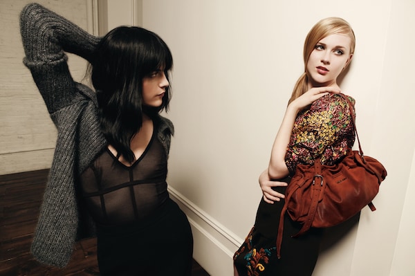 miumiunux_color.600.600-3.jpg