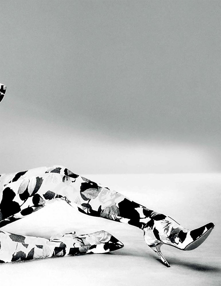Vogue Singapore - Issue 15, JulyAugust 2022-133 拷貝.jpg