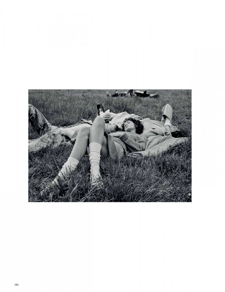Vogue Singapore - Issue 15, JulyAugust 2022-146 拷貝.jpg