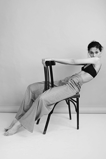 gallery_model_JDB9f8ebckYl.jpg