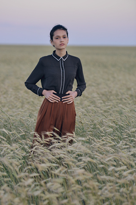 gallery_model_WYexvoKqp60.jpg
