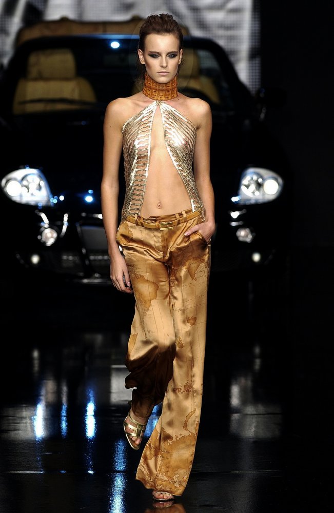 nikaG s04alviero-8.jpg