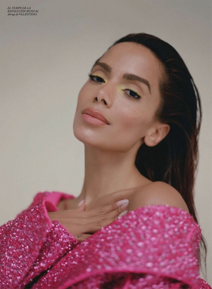 Vogue Mexico & Latin America September 2022 : Anitta by