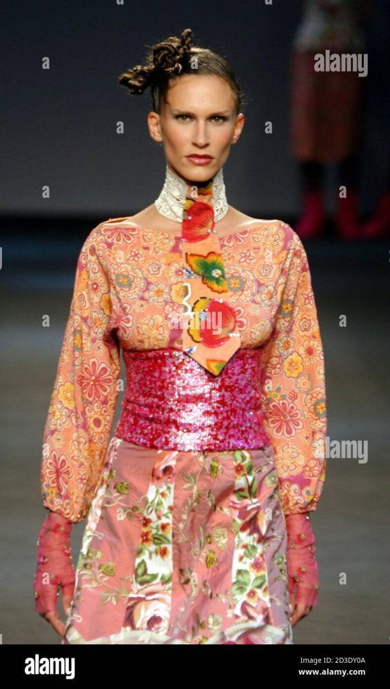 sanz f05anke-schloder.jpg sanz f05anke-schloder.jpg