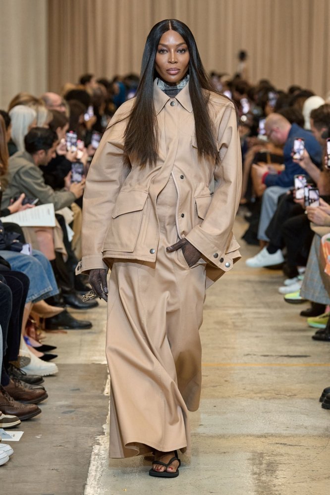 00002-burberry-spring-2023-ready-to-wear-credit-brand.jpg