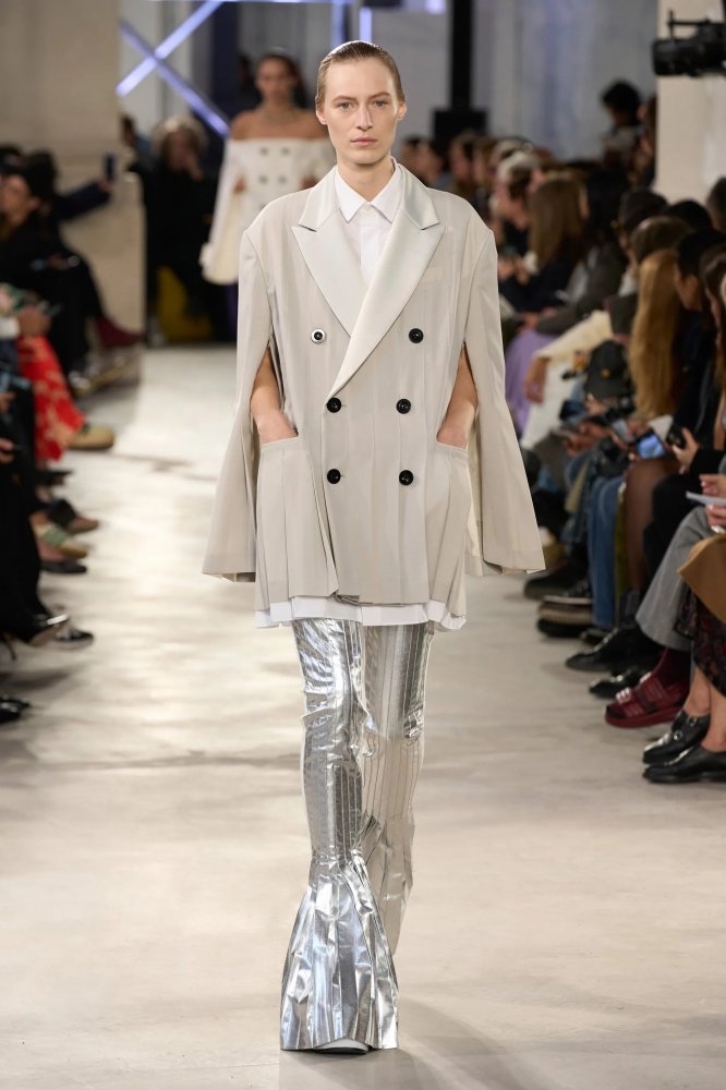 00037-sacai-spring-2023-ready-to.jpg