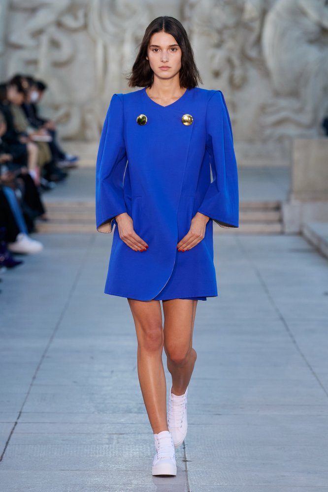 Rachelle Harris - ss 2023 - Akris 1.jpg