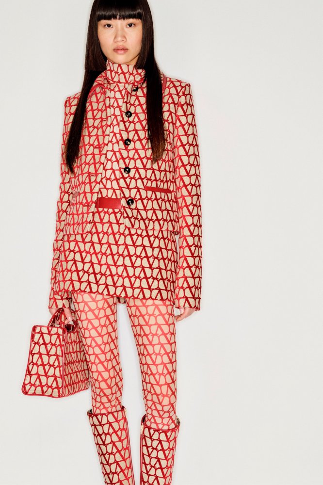 00024-valentino-resort-2023-credit-brand.jpeg
