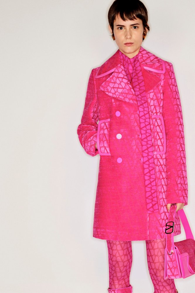 00027-valentino-resort-2023-credit-brand.jpeg