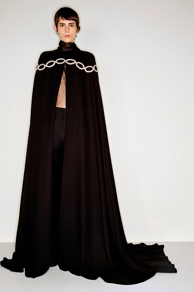 00039-valentino-resort-2023-credit-brand.jpeg