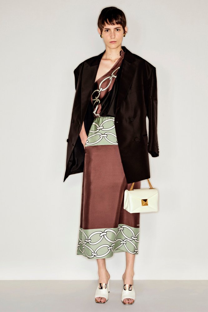 00048-valentino-resort-2023-credit-brand.jpeg