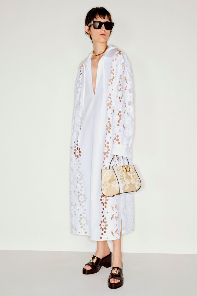 00056-valentino-resort-2023-credit-brand.jpeg