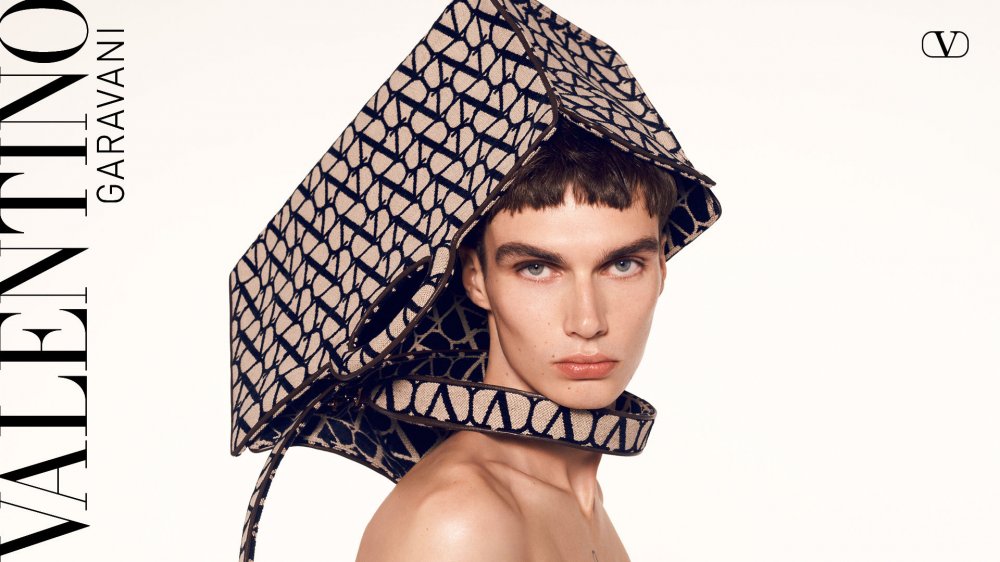 02_valentino_toile_iconographe_spring23_1920x1080.jpeg