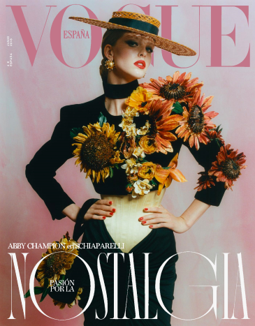 voguespain-schiaparelli-1.png