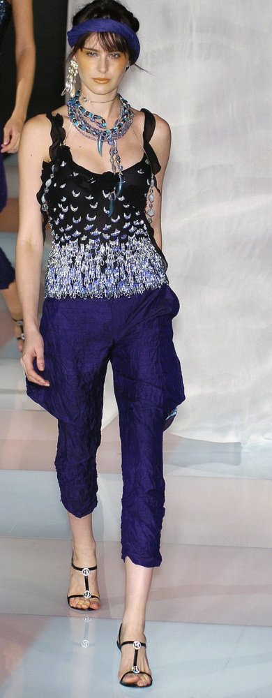 NikaG s05emporio-115a.jpg