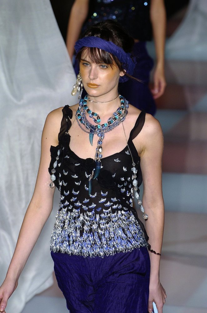 NikaG s05emporio-115d.jpg