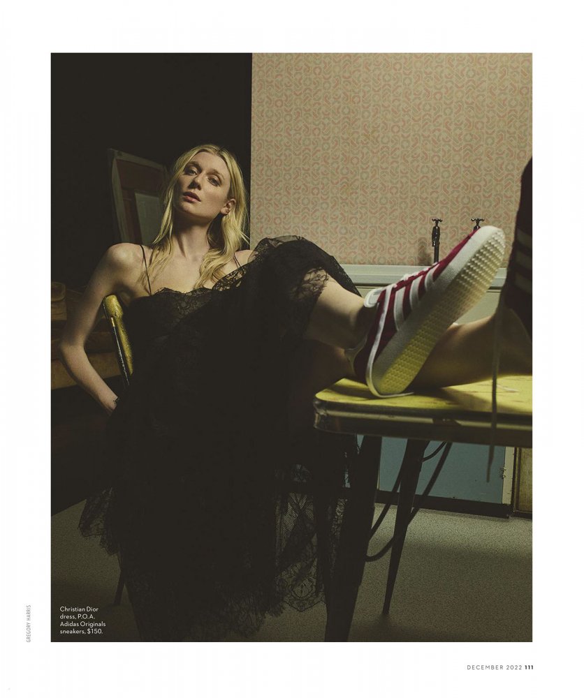 Vogue_Australia_-_December_2022-127 拷貝.jpg