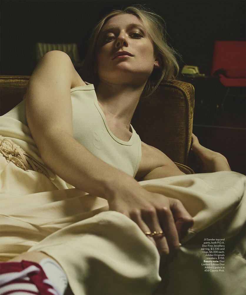 Vogue_Australia_-_December_2022-133 拷貝.jpg