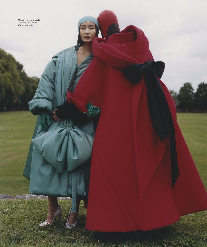 Vogue_Australia_-_December_2022-159 拷貝.jpg