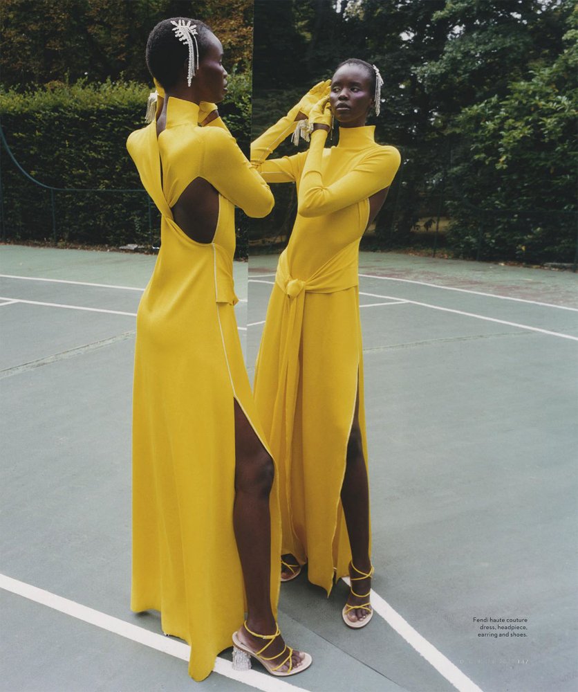 Vogue_Australia_-_December_2022-163 拷貝.jpg
