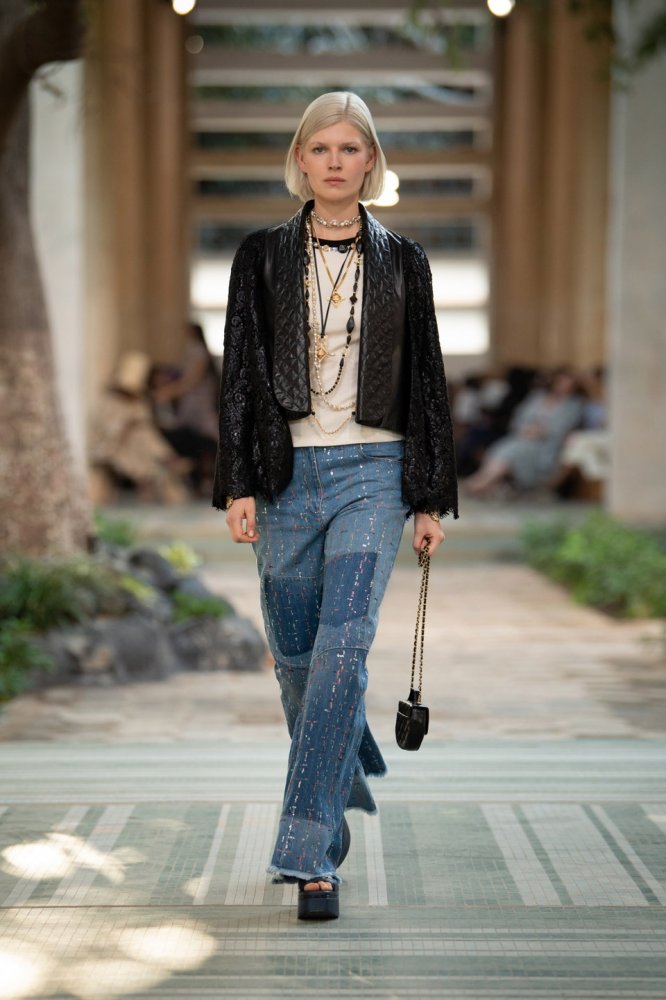 00037-chanel-pre-fall-2023-credit-brand.jpg