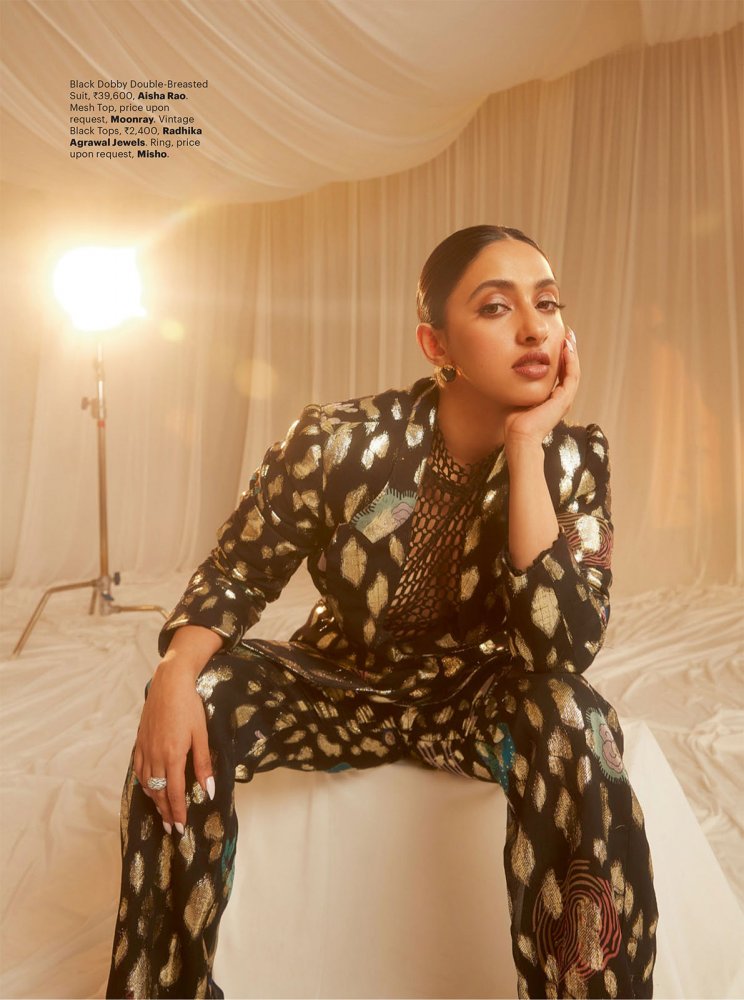 Harper_x27_s_Bazaar_India_-_December_2022_UserUpload_Net-179 拷貝.jpg