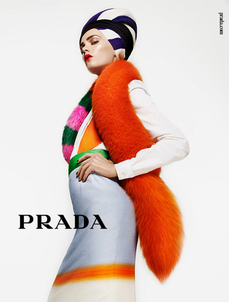 Caroline_B_N_Prada_Spring_Summer_2011.jpg