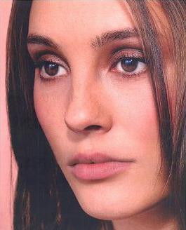 elizora-olivier-84918-squaremedium.jpg