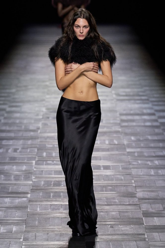 00024-ann-demeulemeester-fall-2023-ready-to-wear-credit-gorunway.jpg