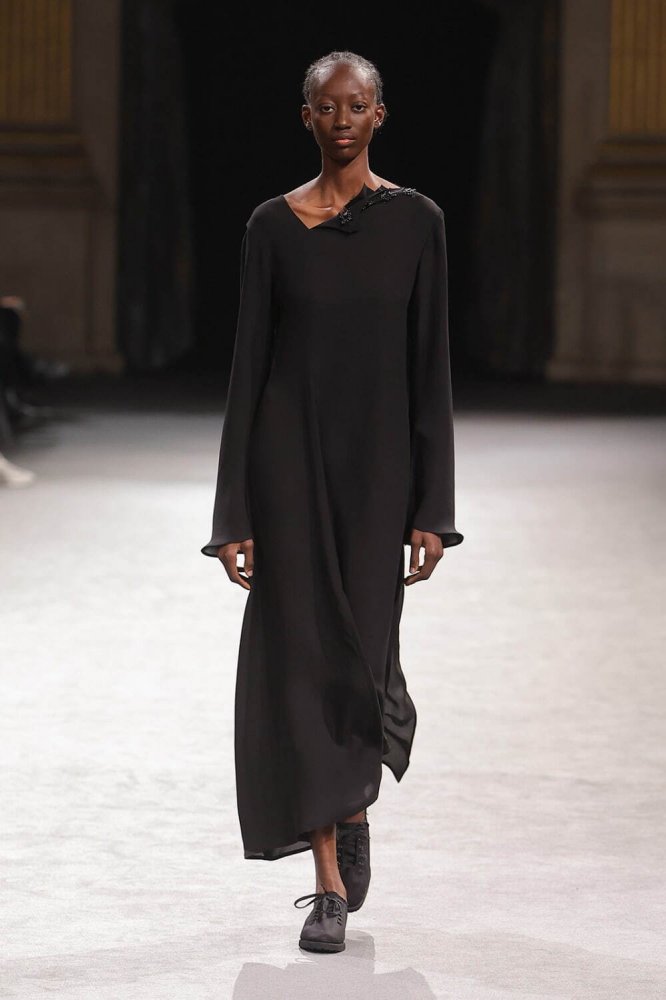 YohjiYamamoto_2023aw_040.jpg