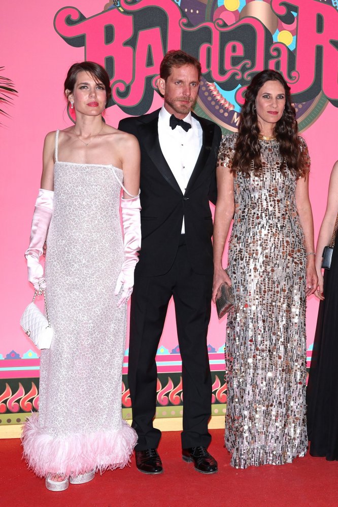 charlotte_casiraghi_tatiana_santo_domingo_rose_ball_2023_01.jpeg