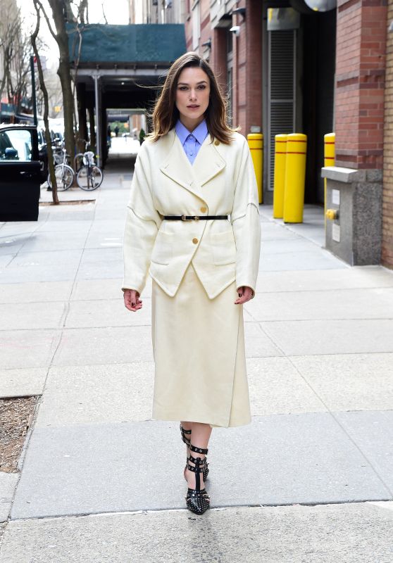 keira-knightley-outside-abc-studio-in-new-york-city-03-15-2023-3_thumbnail.jpg