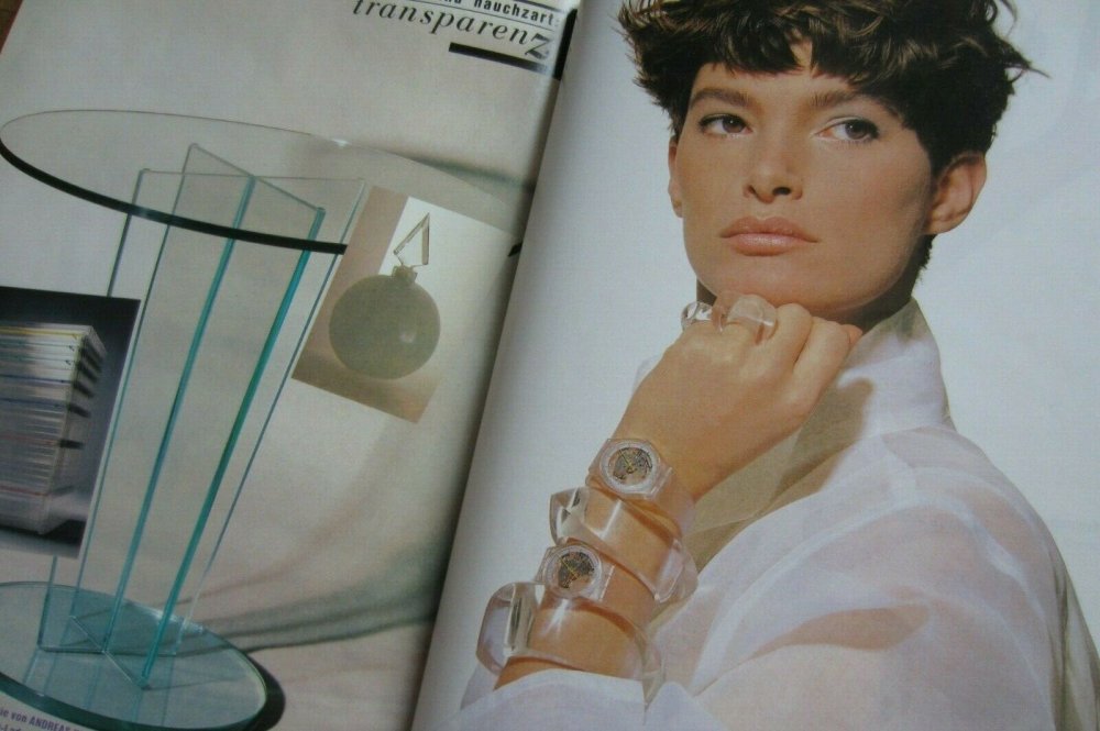 VOGUE-Germany-6-1985-Raquel-Welch-LINDA-EVANGELISTA-David-_57 (6).jpg